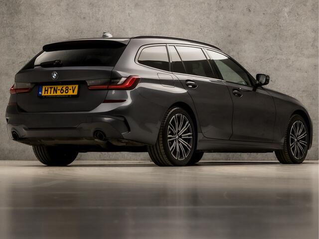 BMW 3-SERIE Touring 330e xDrive M Sport 293Pk Automaat (PANORAMADAK, M PAKKET, LASER KOPLAMPEN, MEMORY SEATS, HEAD-UP DISPLAY, HARMAN/KARDON, 360 CAMERA, ADAPTIVE CRUISE, APPLE CARPLAY, NIEUWE APK, NIEUWSTAAT)