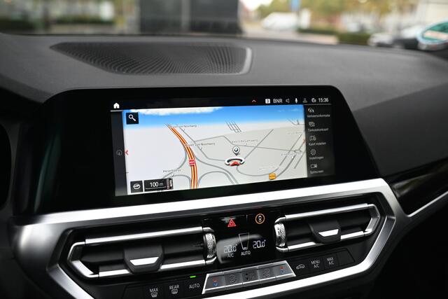 BMW 3-SERIE 318i Executive Sport Line Automaat / Sportstoelen / LED / Live Cockpit Professional / Stoelverwarming / Cruise Control