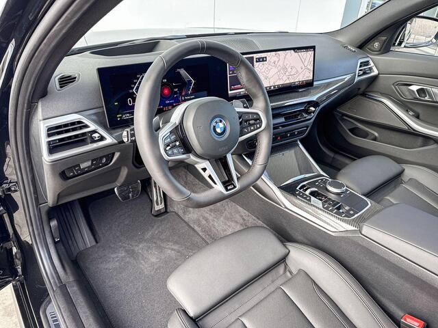 BMW 3-SERIE Touring 330e M-Sport / Apple Carplay / Panoramadak / Driving Assistant