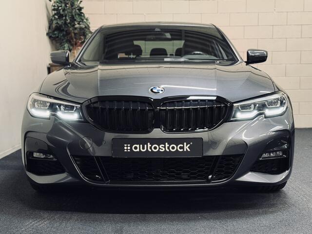 BMW 3-SERIE 320i High Ex. M-Sport ShadowLine | 19" | Leder | Trekhaak