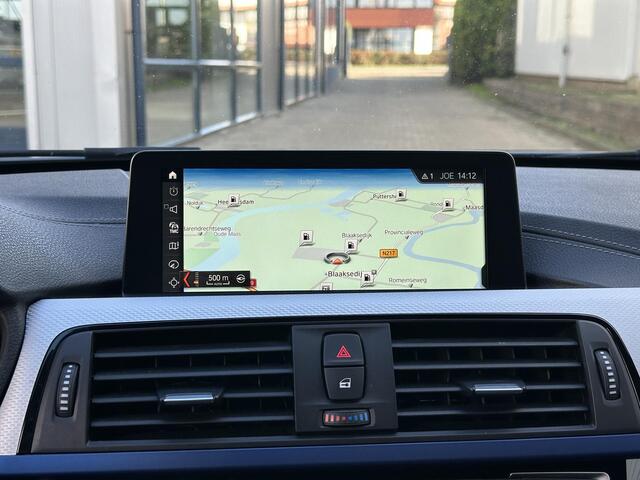 BMW 3-SERIE Touring 320i High Executive M-Pakket | NL-Auto/NAP/Leder/Sportstoel/Carplay/Navi/19-inch