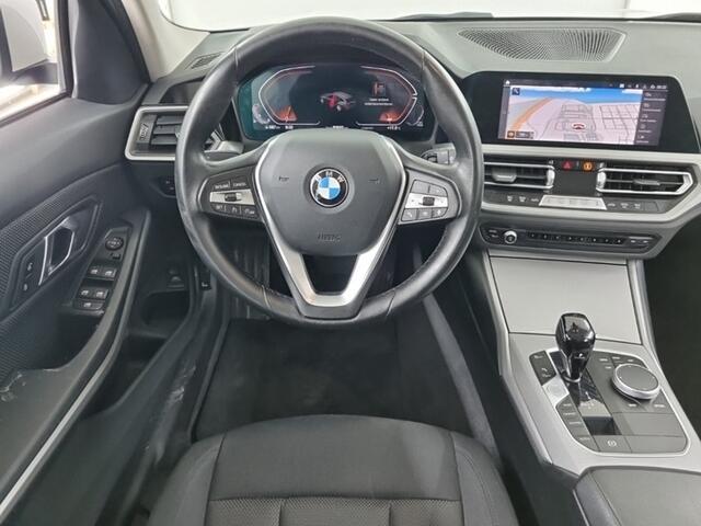 BMW 3-SERIE Touring 320i Business Edition (184PK) 1e-Eig. & Dealer-Onderh. BOVAG-Garantie. NL-Auto.