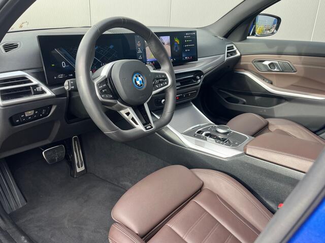 BMW 3-SERIE Touring 330e xDrive M-Sport