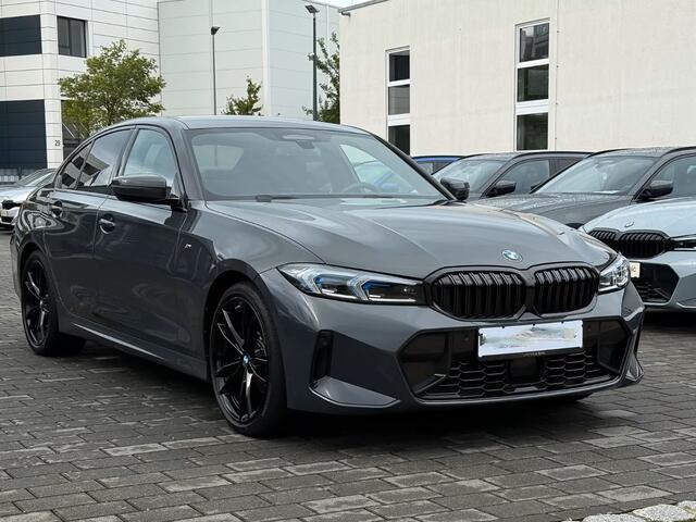 BMW 3-SERIE 320d xDrive M-SPORT ** LED, NAVI+, HALF-LEDER, HuD, ACC, 19-inch LMV, DRAVIT GRAU ** 1e EIG - UNFALLFREI - BMW GAR ** ** INFORMEER OOK NAAR ONZE AANTREKKELIJKE FINANCIAL-LEASE TARIEVEN **