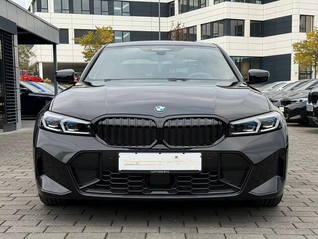 BMW 3-SERIE 320d xDrive M-SPORT ** LASER, NAVI+, HALF-LEDER, HuD, ACC, 19-inch LMV, H&K SOUND ** 1e EIG - UNFALLFREI - BMW GAR ** ** INFORMEER OOK NAAR ONZE AANTREKKELIJKE FINANCIAL-LEASE TARIEVEN **
