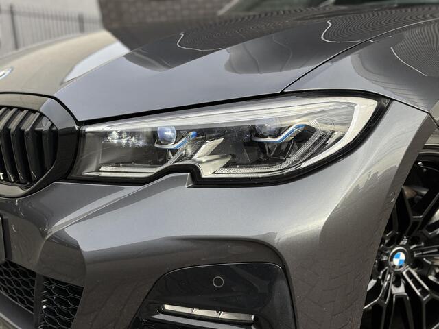 BMW 3-SERIE Touring 330e M Sport / Panodak / Alcantara / Laser licht / 20"