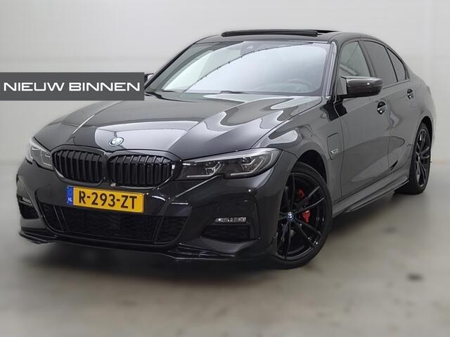 BMW 3-SERIE 330e xDrive Business Edition Plus M Sport | M Performance | Panoramadak | 360° Camera | Head Up Display | Stoelverwarming | Stuurverwarming | Apple Carplay | Navigatie | Cruise Control | Ambiance Verlichting | Trekhaak