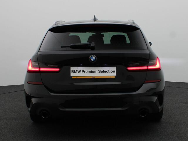 BMW 3-SERIE Touring 318i High Executive | M Sport Plus Pack | Parking Pack | Audio Media Pack | Stuurwielrand Verwarmd | Head-Up Display | DAB | HiFi | 19''