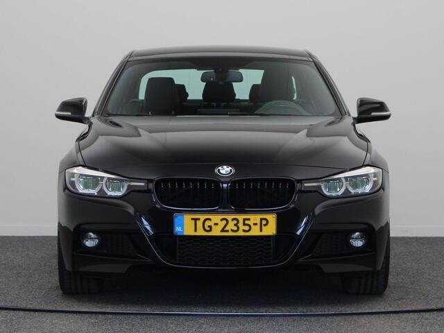 BMW 3-SERIE 320i M Sport Edition | verwarmde stoelen | Groot display | Sportstoelen | Leer |