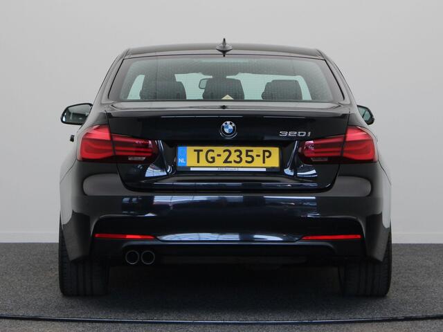 BMW 3-SERIE 320i M Sport Edition | verwarmde stoelen | Groot display | Sportstoelen | Leer |