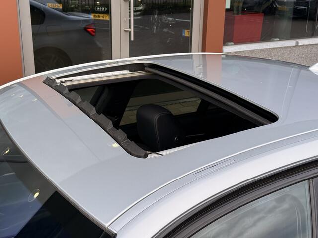 BMW 3-SERIE 330e M-Sport | Leder | Harman/Kardon | Memory | Stoel/Stuurverwarming