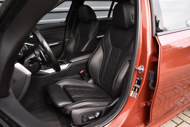 BMW 3-SERIE 330e M Sport Individual | Pano | Laser | ACC | Head-Up | Memory Seats | 19'' Wielen |