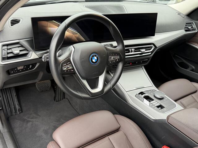 BMW 3-SERIE Touring 320e | Camera | Sportstoel. | Leder