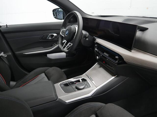 BMW 3-SERIE Touring 330e M-Sport LCI-2 Pano Trekh ACC H/K 360 HUD 19inch