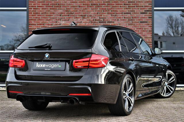 BMW 3-SERIE Touring 340i xDrive M-Sport | Pano | Citrinschwarz | NL-auto | Vol