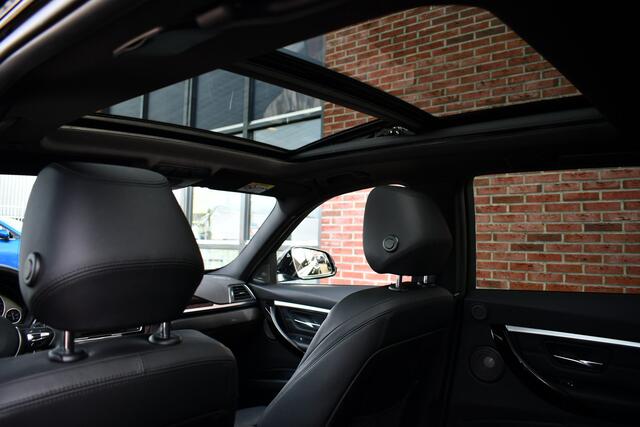 BMW 3-SERIE Touring 340i xDrive M-Sport | Pano | Citrinschwarz | NL-auto | Vol