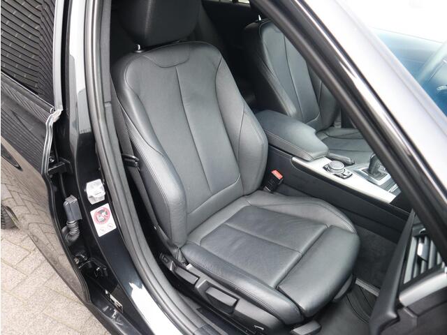 BMW 3-SERIE Touring 320i High Executive M Sport