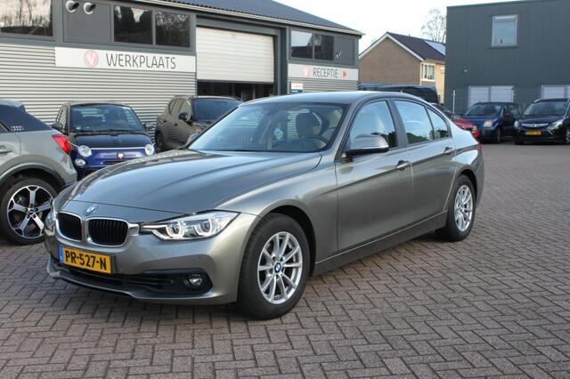 BMW 3-SERIE 320i Executive