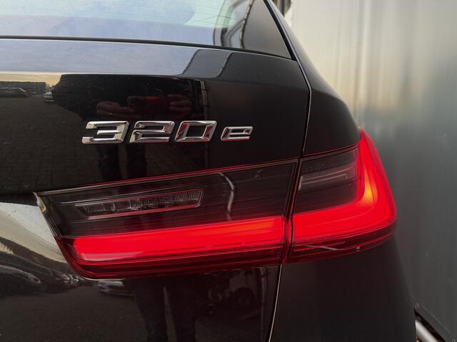 BMW 3-SERIE Touring BWJ 2021 320e 238 PK Business Edition Plus AUTOMAAT | NIEUW BINNEN! STOELVERW. | LEDER | NAVI | CLIMA | CRUISE