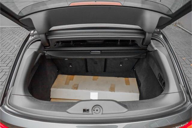 BMW 3-SERIE Touring 330i M-Sport Pano Leder H/K Trekhaak 19"