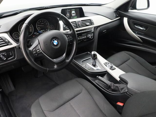 BMW 3-SERIE Touring 318i Centennial Executive | NAVI | KEYLESS | STOELVERWARMING