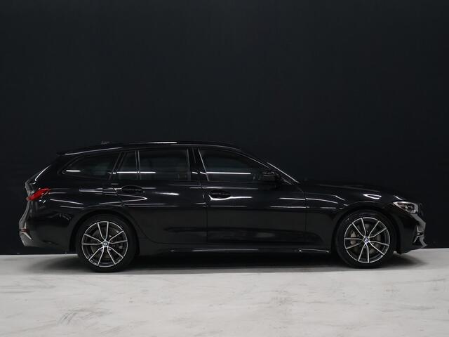 BMW 3-SERIE Touring 330i High Executive NW TYPE [APPLE CARPLAY, PDC V+A, CRUISE CONTROL, HARMAN/KARDON, STOELVERWARMING, AUTOMATISCHE ACHTERKLEP, AUTOMATISCHE AIRCO, NIEUWSTAAT]