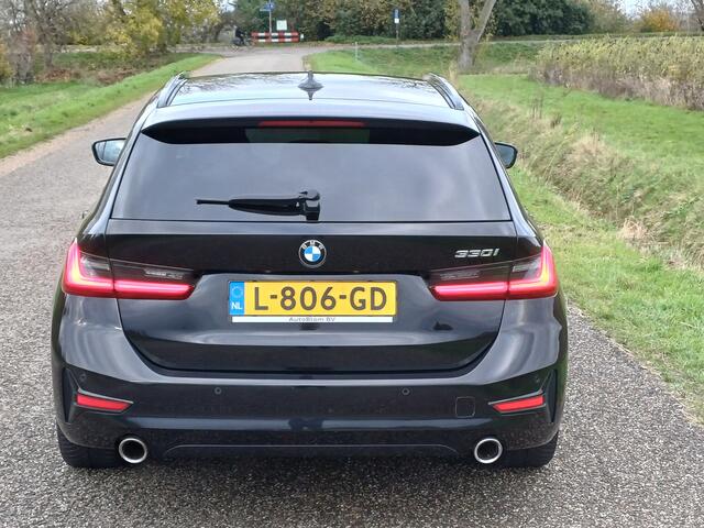 BMW 3-SERIE Touring 330i High Executive /Prachtige auto!/1/2 leder/Sfeer/