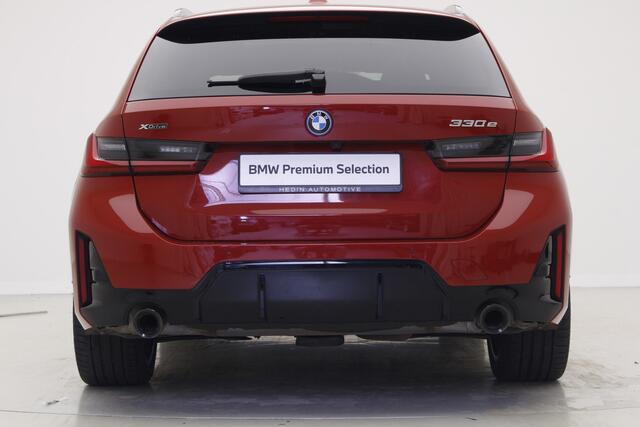BMW 3-SERIE Touring 330e xDrive M-Sport Pro | Panorama | Memory stoelen | Camera | Hifi |