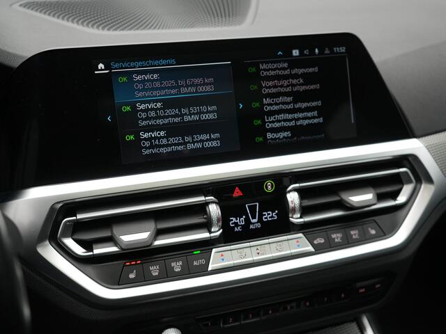 BMW 3-SERIE Touring 330e M Sport Plug in Hybrid 293pk Dealer O.H PHEV | Panodak | Adaptive Onderstel | Laser LED | Alcantara Sportstoelen Memory | Head Up | Camera | 19"L.M | Keyless | Apple Carplay | Navigatie | Virtual | DAB |