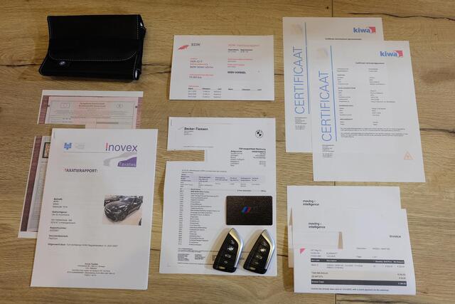 BMW 3-SERIE Touring M340i xDrive High Executive / Pano / Laser / HuD / 19"