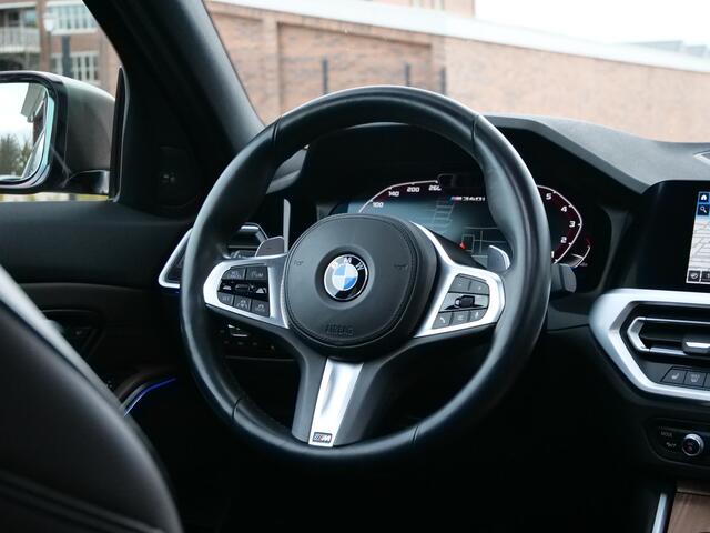 BMW 3-SERIE M340i 375pk xDrive High Executive Automaat Laser / Adaptive drive / Schuifdak / Harman Kardon