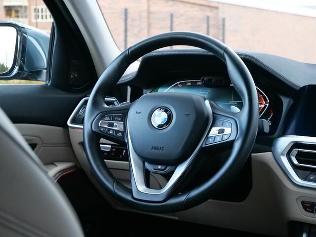 BMW 3-SERIE 320i High Executive Edition 184 Pk Automaat Navi / DAB / Camera / Leer / Apple Carplay