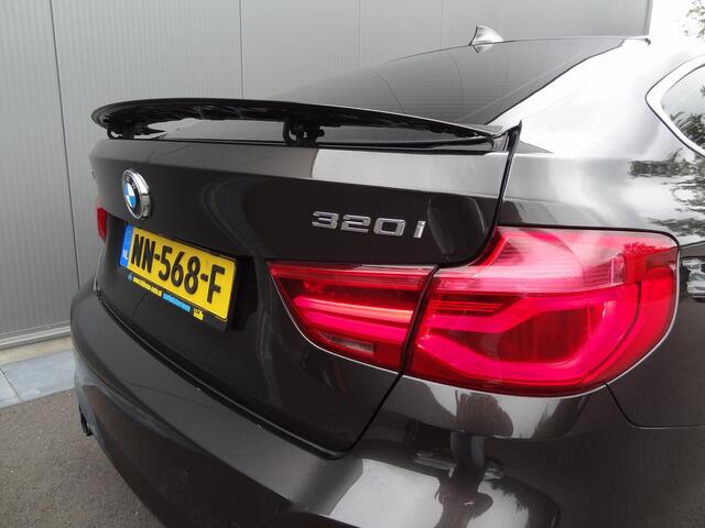BMW 3-SERIE GT Gran Turismo 320i | LEDEREN SPORTSTOELEN | NAVI |