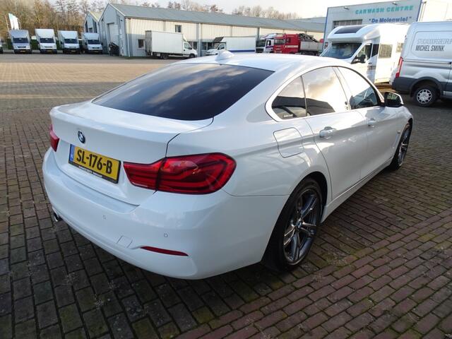BMW 4-SERIE 418I Executive PDC/NL aut/Navi/LED/Stoelverwarming
