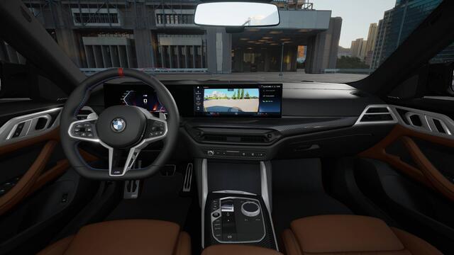 BMW 4-SERIE Gran Coupé M440i xDrive High Executive Automaat / Schuif-kanteldak / Trekhaak / Adaptieve LED / M Adaptief onderstel / Parking Assistant Plus / Comfort Access