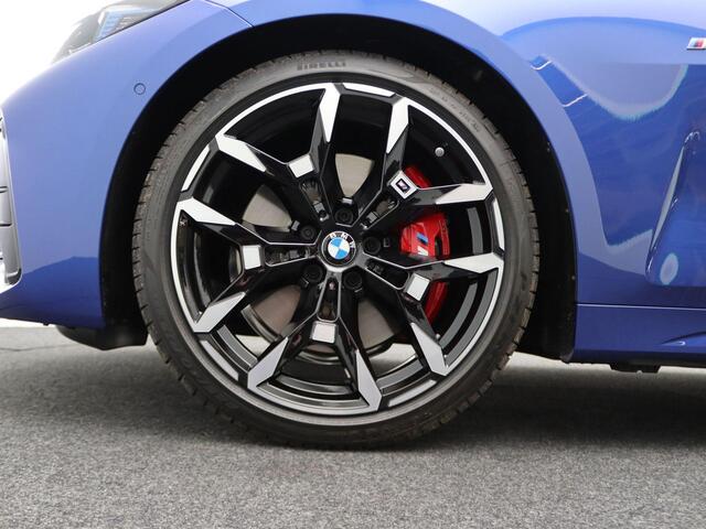 BMW 4-SERIE Coupé 420i | M Sportpakket Pro | Innovation Pack | Comfort Pack | Schuifdak | Comfort Access | Driving Assistant Professional | DAB | HiFi| 19''