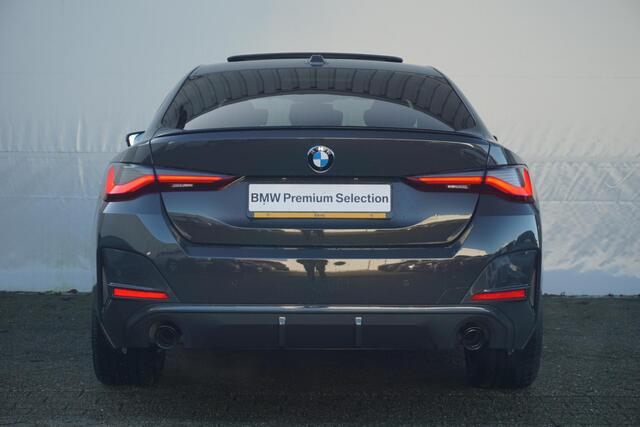 BMW 4-SERIE Gran Coupé 420i M Sport Pro / Harman Kardon / Schuif- Kanteldak / Stuurverwarming / Driving Assistant Professional