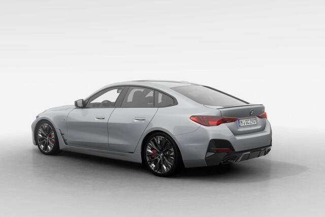 BMW 4-SERIE Gran Coupé M440i xDrive | M Sportpakket Pro | Stuurwielrand verwarmd