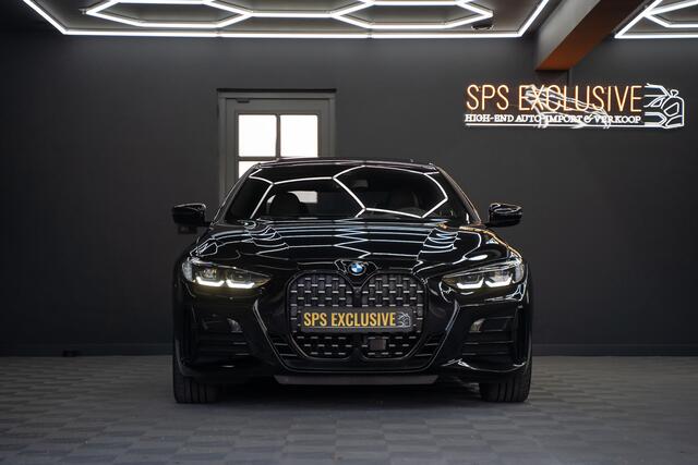 BMW 4-SERIE Coupé M440i xDrive High Executive / Adaptive / Pano / 360 camera / Individual / Stoelverwarming / Memory / Carplay