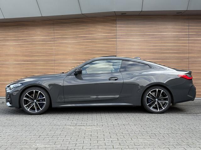 BMW 4-SERIE Coupé 420i High Executive M-Pakket Head-Up / Schuifdak / Night Pakket / Laser Led / Leer