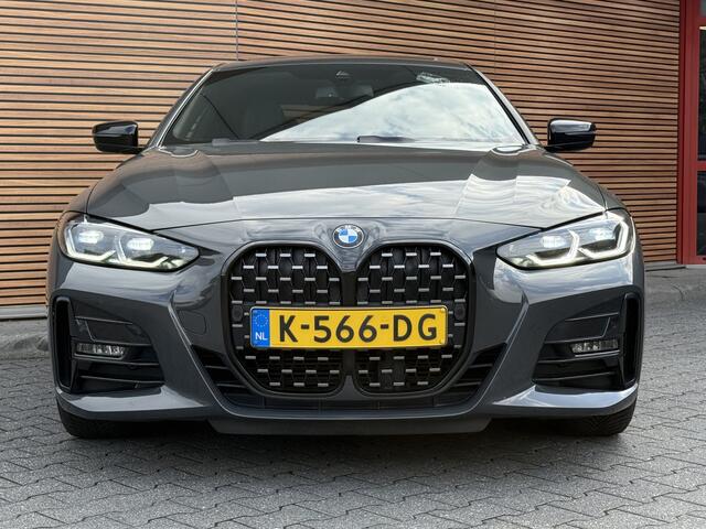 BMW 4-SERIE Coupé 420i High Executive M-Pakket Head-Up / Schuifdak / Night Pakket / Laser Led / Leer