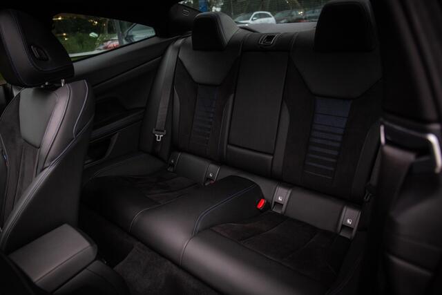 BMW 4-SERIE Coupé 430i High Executive , Pano, Stuurverwarming, Sportstoelen, Adap. cruise,