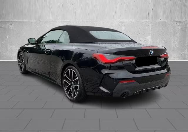 BMW 4-SERIE Cabrio 420i M-Sport Trekhaak Navi Camera LED Keyless Stuur en Stoel verwarming