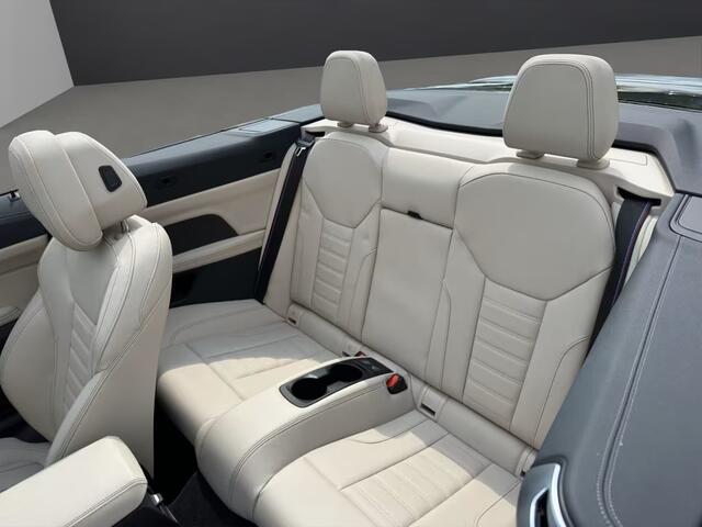 BMW 4-SERIE Cabrio 430i M-Sport 19 Inch LED Navi Camera Keyless Stuur en Stoel verwarming