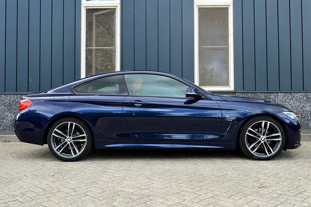 BMW 4-SERIE Coupé 420i M-Sport High Executive Rijklaarprijs-Garantie Leder Sport interieur Led Camera Apple Carplay Airco