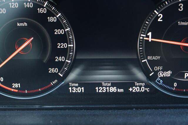 BMW 4-SERIE Gran Coupé 418i M Sport High Executive Automaat - Dealer onderhouden - Nederlandse auto 19 inch - Zwart leder - Stoelverwarming - Camera