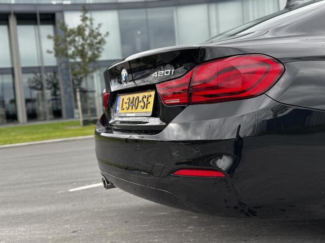 BMW 4-SERIE Coupé 420i High Executive