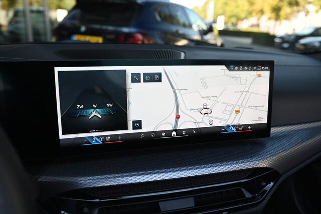 BMW 4-SERIE Cabrio 430i xDrive M Sport Automaat / Achteruitrijcamera / Comfort Access / Adaptieve LED / M Sport onderstel / Stoelverwarming / Widescreen Display