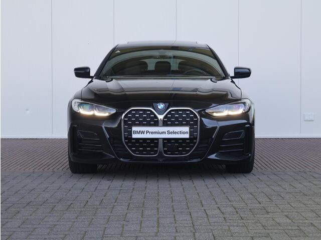 BMW 4-SERIE Gran Coupé 430i High Executive M-Sportpakket / HIFI / Schuif - Kanteldak / Extra Getint Glas / 18 '' /