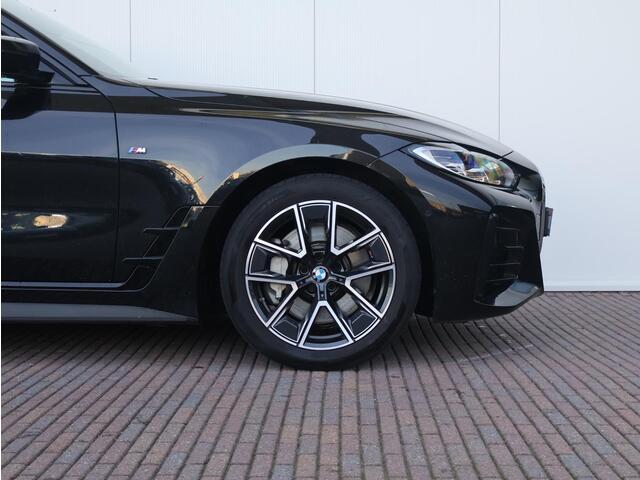BMW 4-SERIE Gran Coupé 430i High Executive M-Sportpakket / HIFI / Schuif - Kanteldak / Extra Getint Glas / 18 '' /